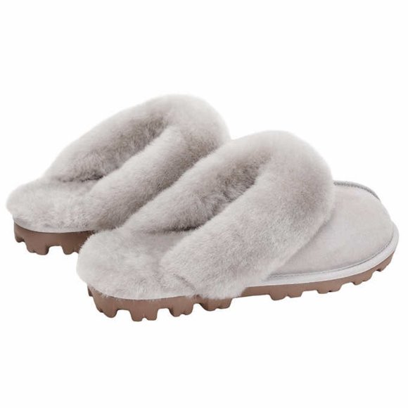 Kirkland Signature Ladies' Shearling Slipper - Picture 3 of 6